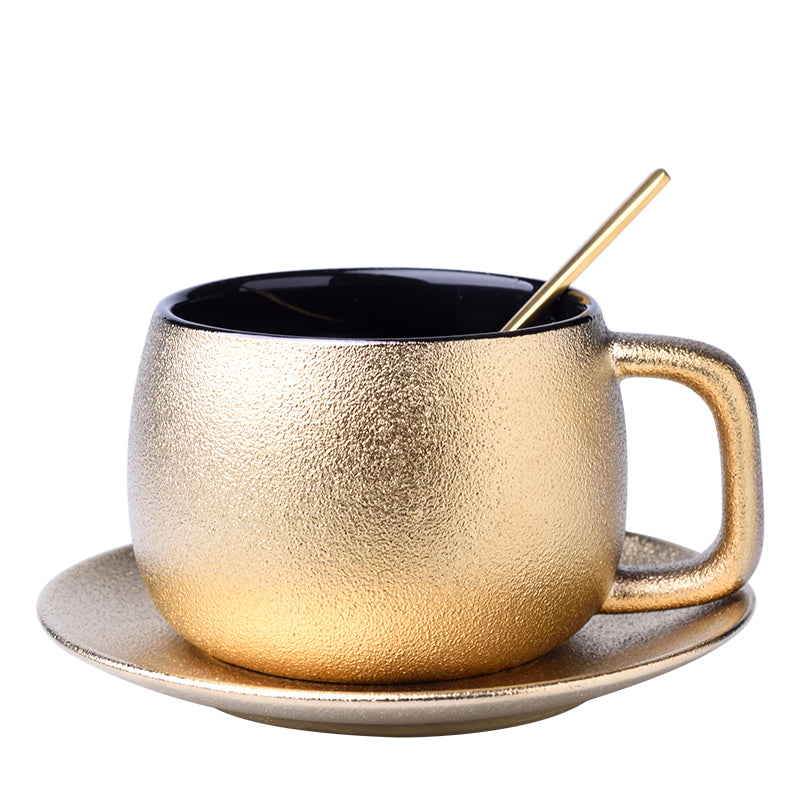 Golden coffee cup set